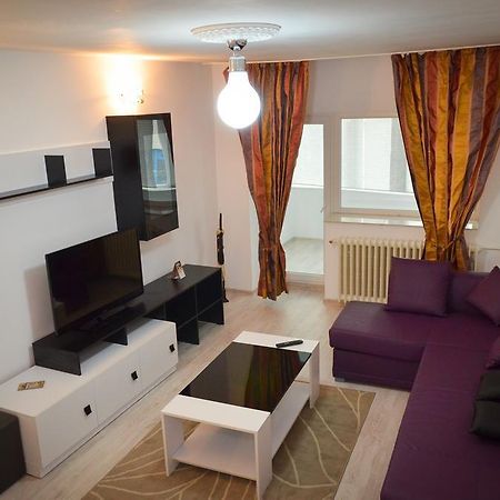 Dracula Adventure Tours Accommodation Bukareszt Zewnętrze zdjęcie