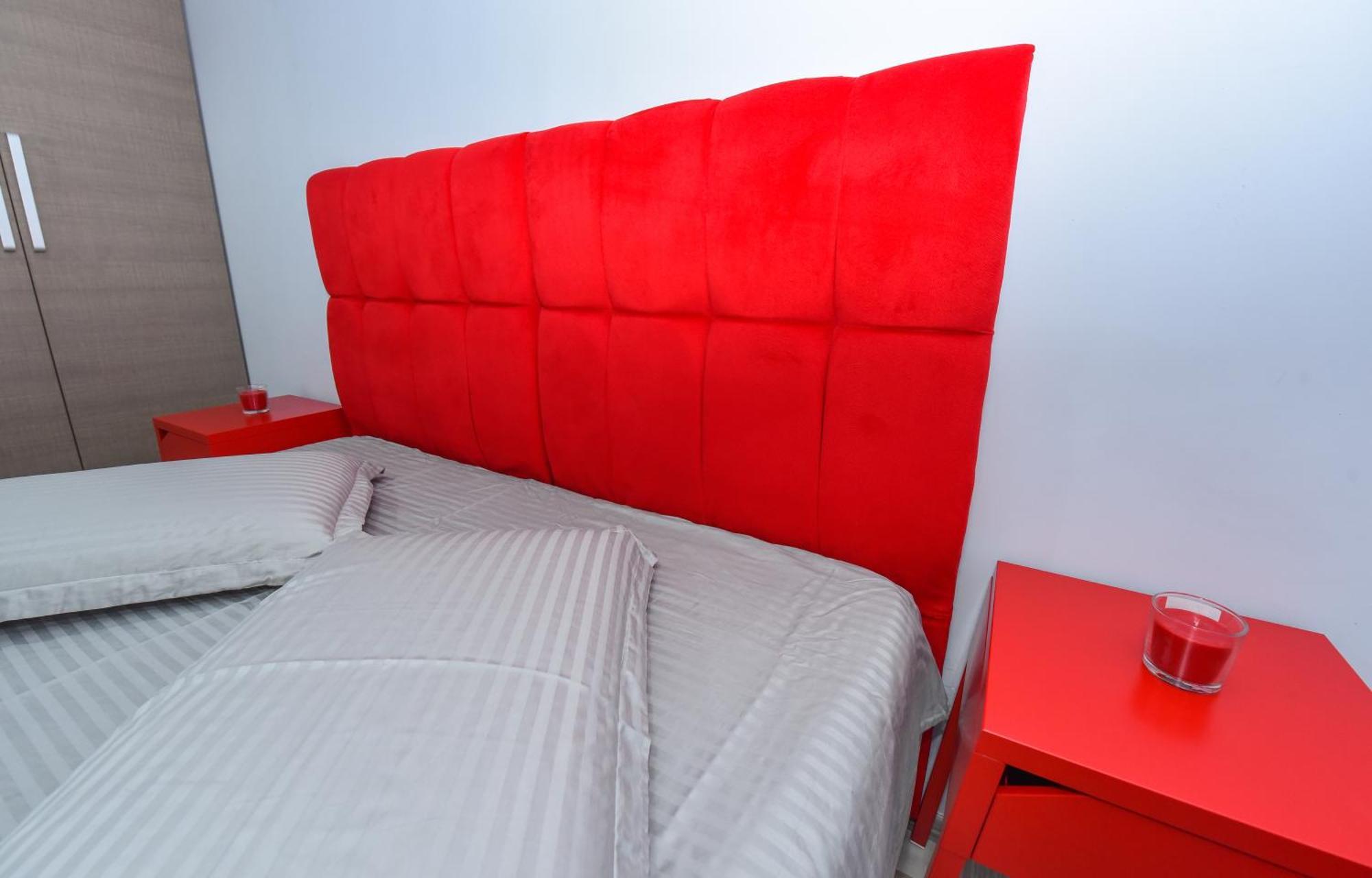 Dracula Adventure Tours Accommodation Bukareszt Zewnętrze zdjęcie
