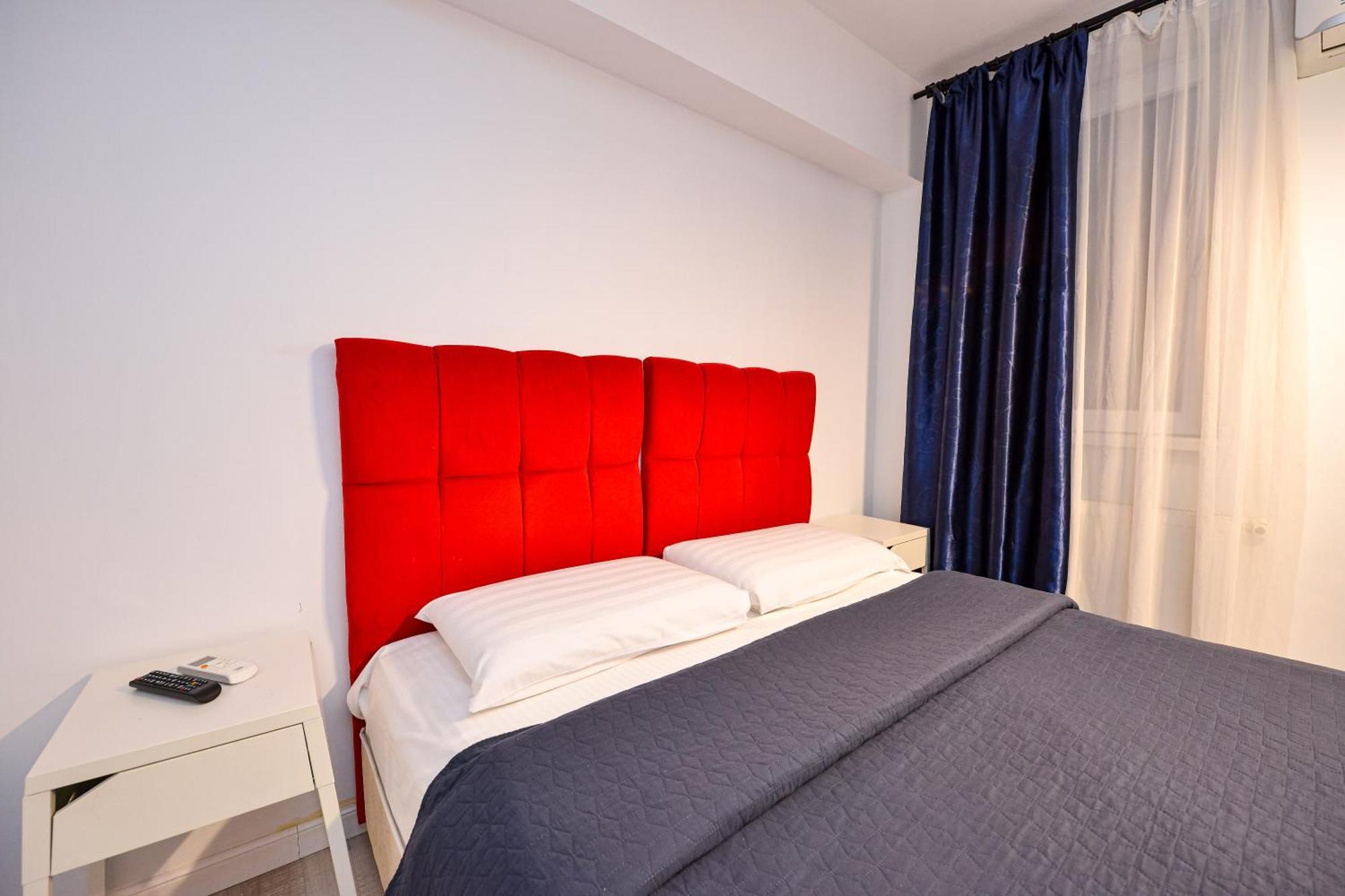Dracula Adventure Tours Accommodation Bukareszt Zewnętrze zdjęcie