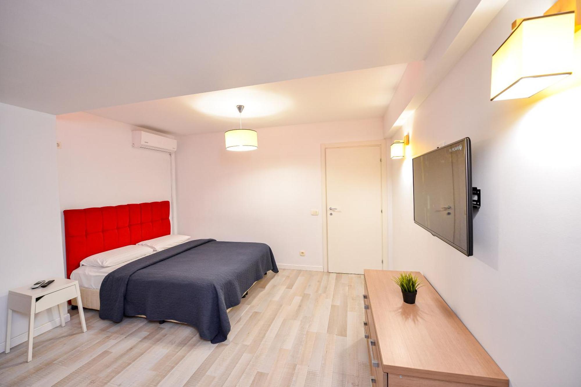 Dracula Adventure Tours Accommodation Bukareszt Zewnętrze zdjęcie