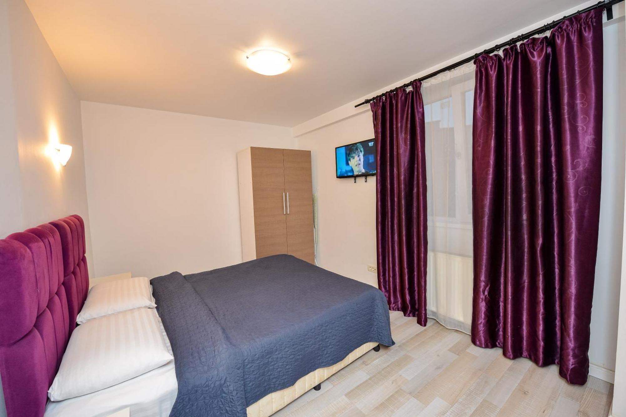 Dracula Adventure Tours Accommodation Bukareszt Zewnętrze zdjęcie