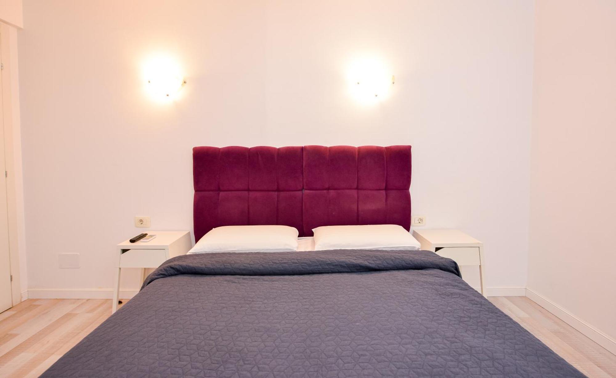 Dracula Adventure Tours Accommodation Bukareszt Zewnętrze zdjęcie