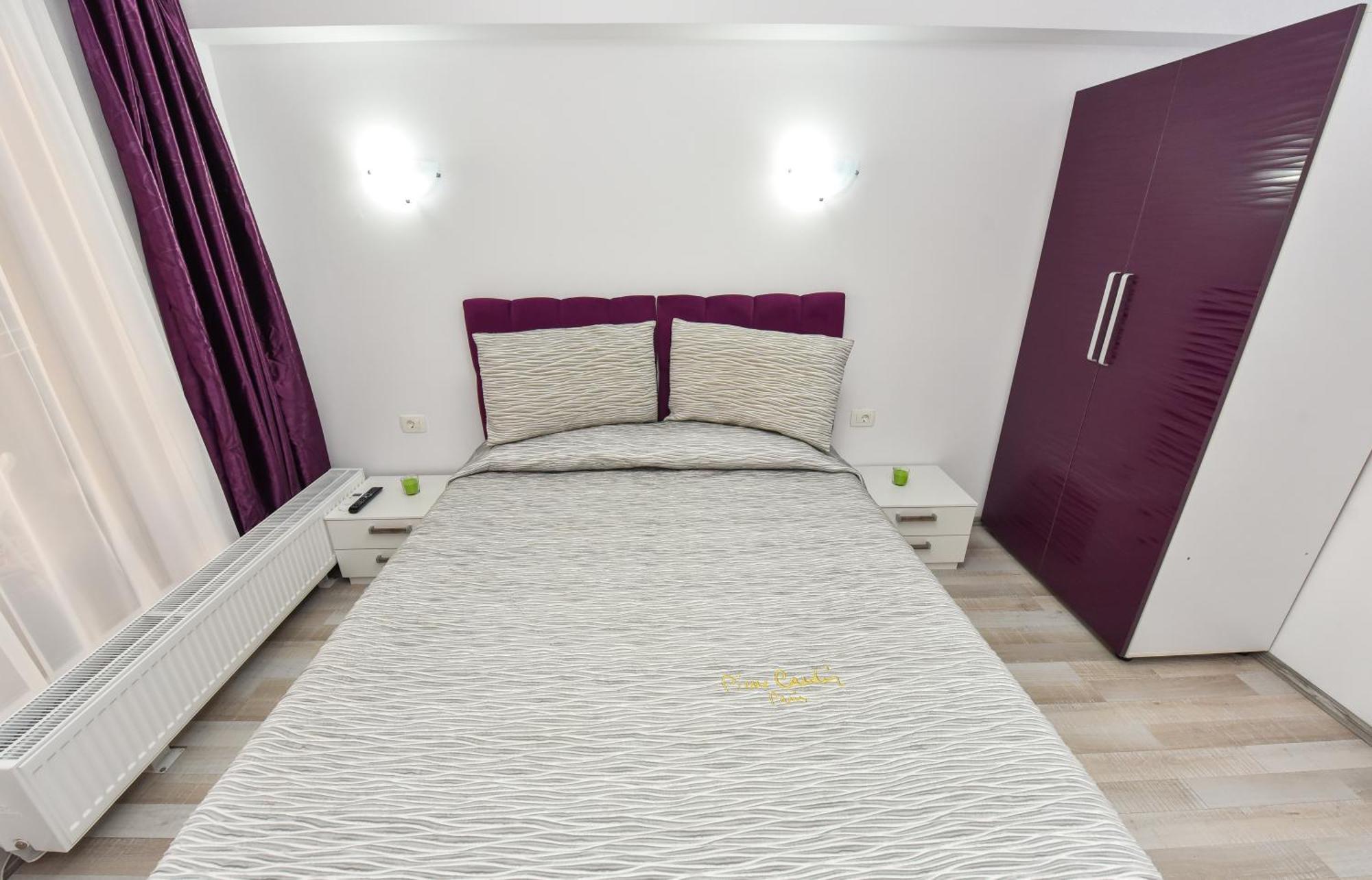 Dracula Adventure Tours Accommodation Bukareszt Zewnętrze zdjęcie