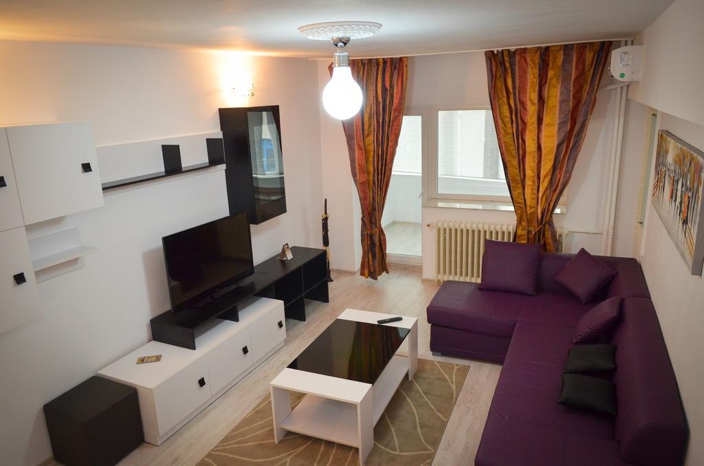 Dracula Adventure Tours Accommodation Bukareszt Zewnętrze zdjęcie